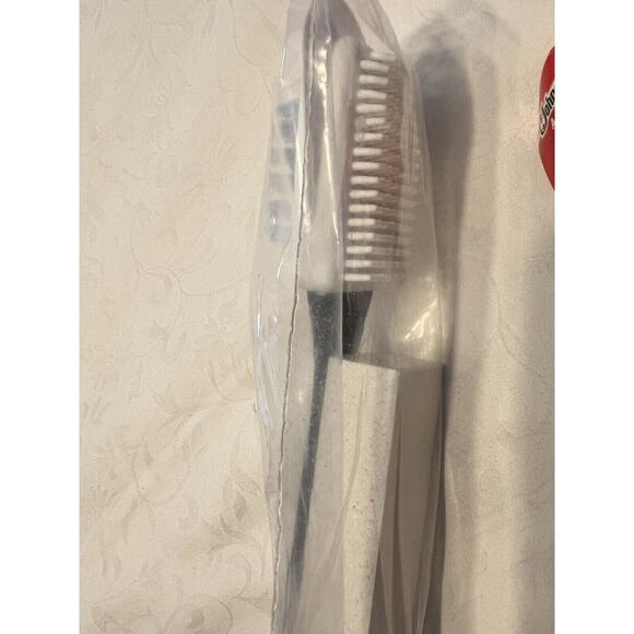 Vintage Unopened Kiwi Recruit Care Boot Cleaner Odor Neutralizer Kit w/ Brushes - Picture 10 of 12